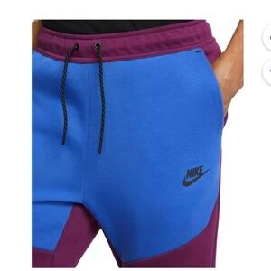 Nike Men's Sportswear Tech Fleece Joggers Sangria/Game Royal Large